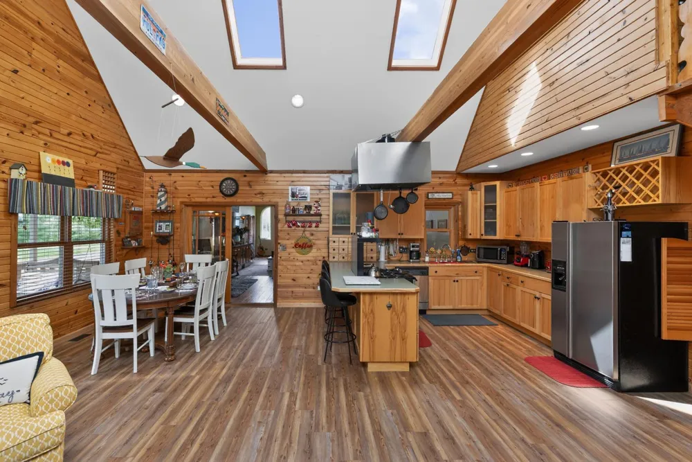 61258 Quinnesec Road Cassopolis, MI 49031