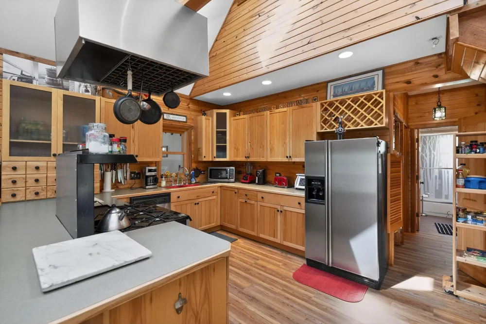 61258 Quinnesec Road Cassopolis, MI 49031