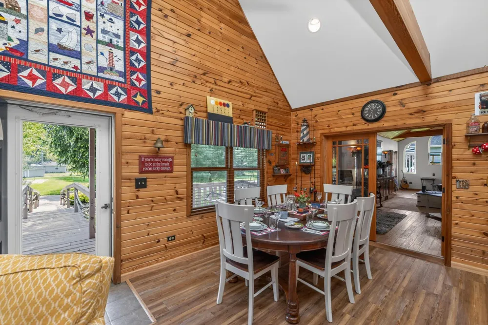 61258 Quinnesec Road Cassopolis, MI 49031