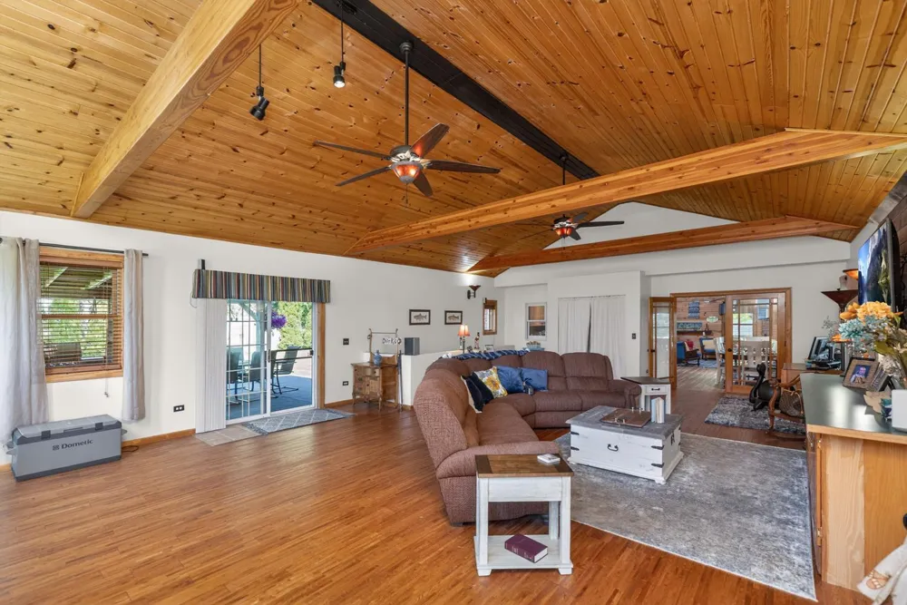 61258 Quinnesec Road Cassopolis, MI 49031