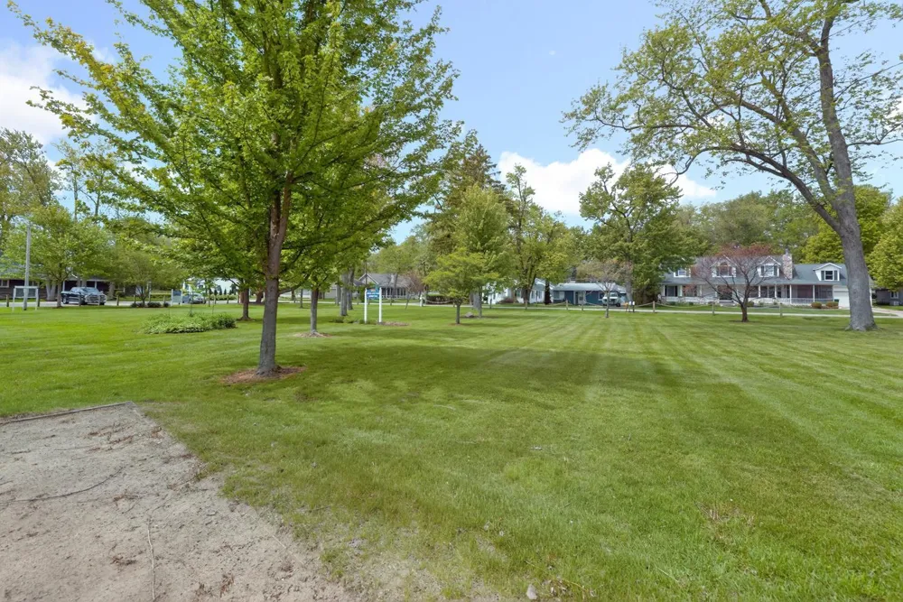 61258 Quinnesec Road Cassopolis, MI 49031