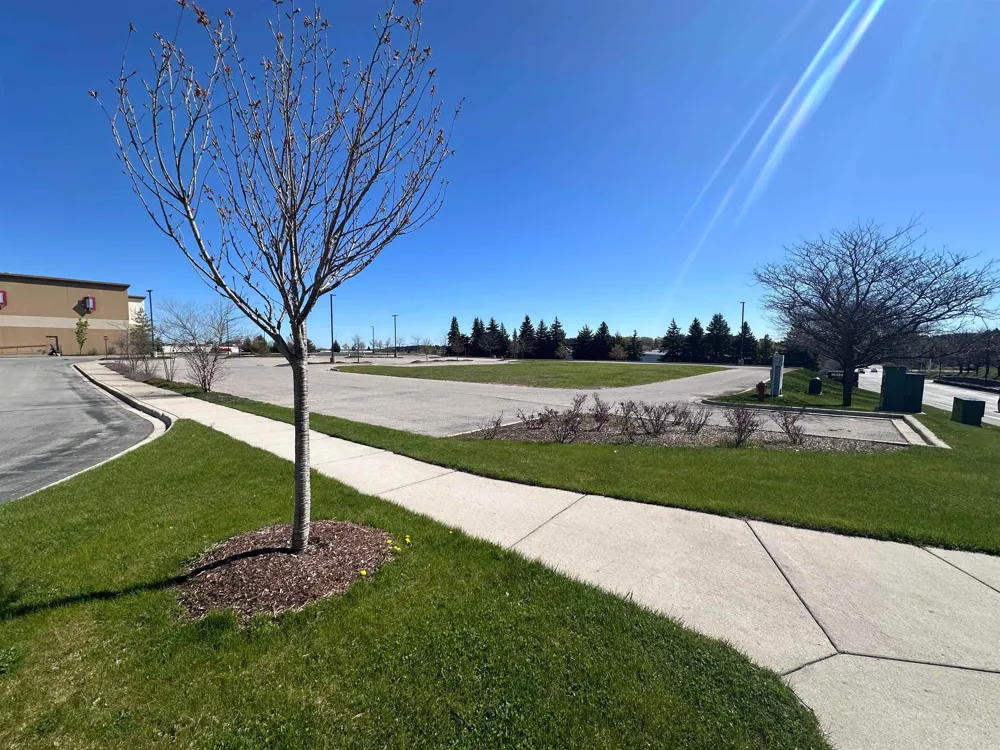 3560 Market Place Circle Garfield Charter Township, MI 49684