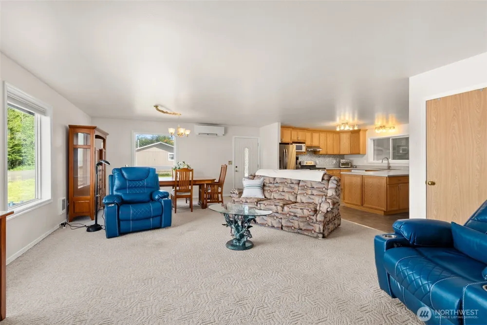 14 Sunset Road South Bend, WA 98586