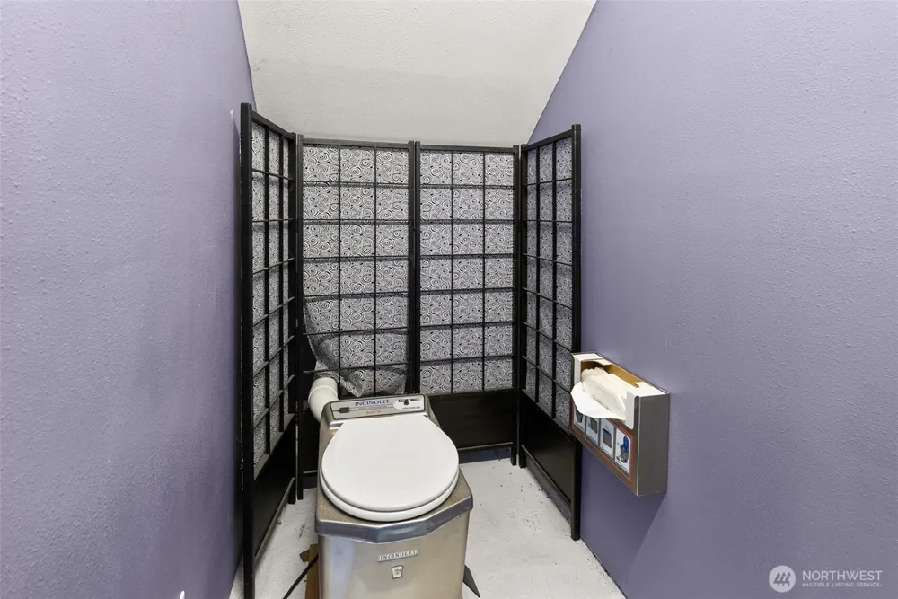 14 Sunset Road South Bend, WA 98586