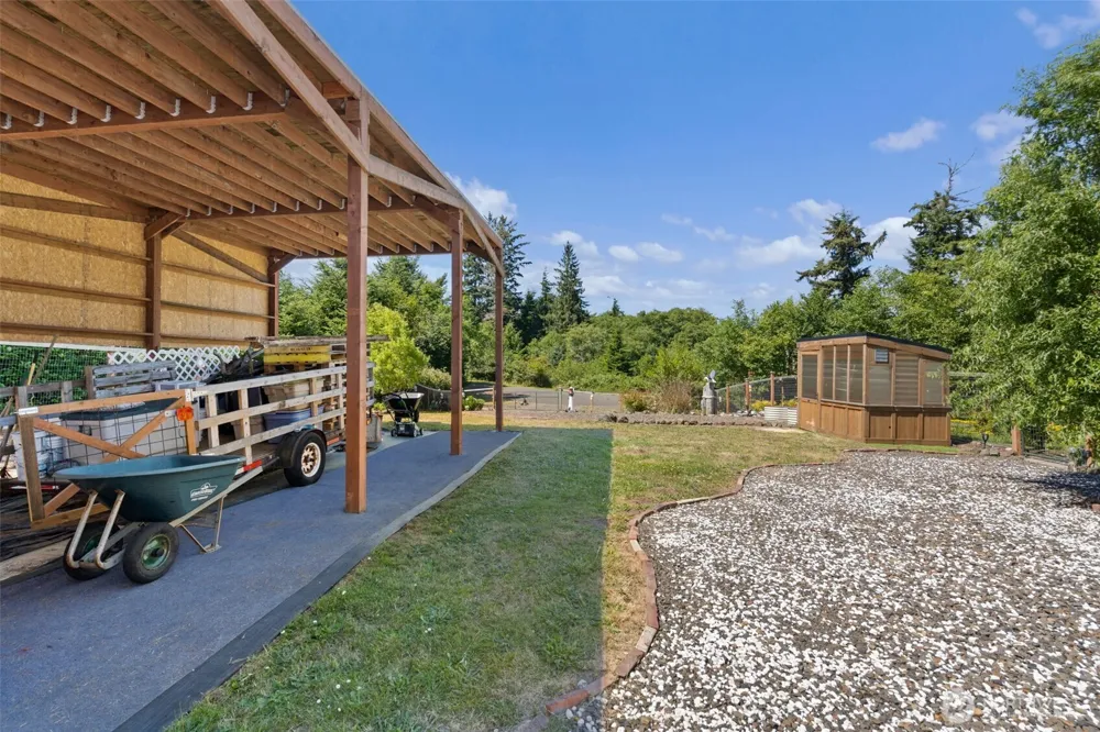 14 Sunset Road South Bend, WA 98586