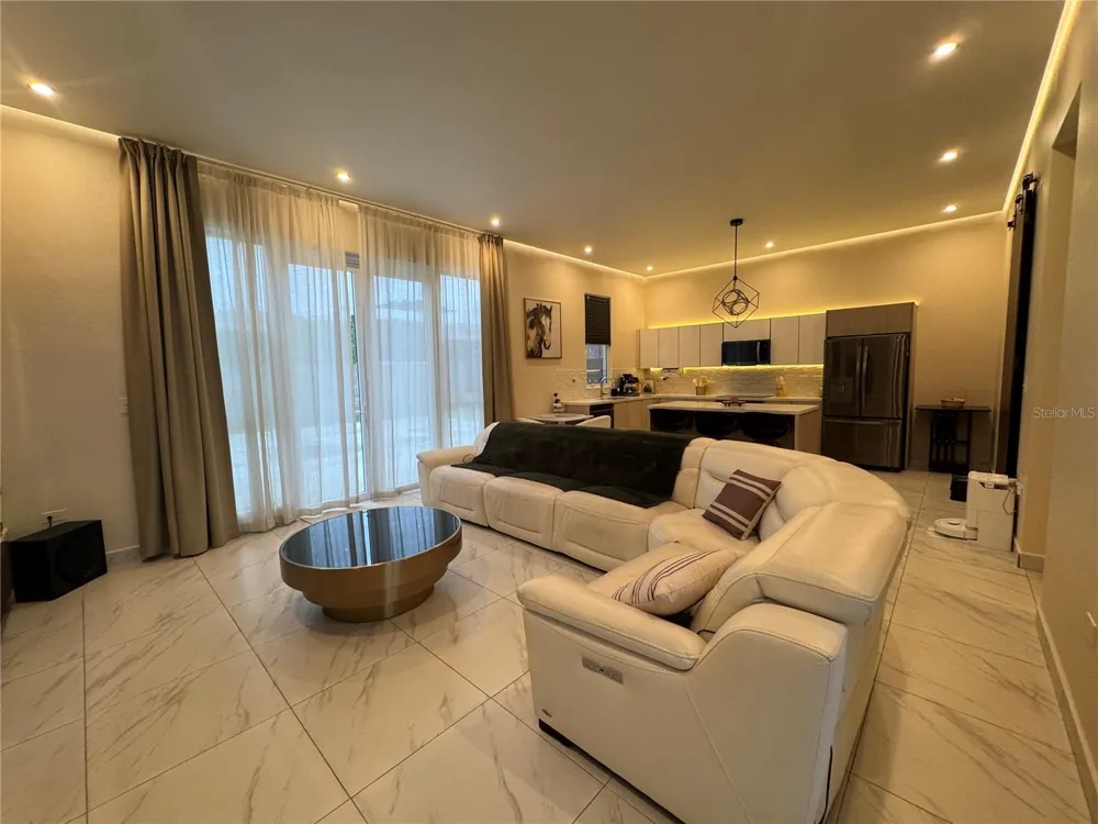 201 GUADIANA Gurabo, PR 00778