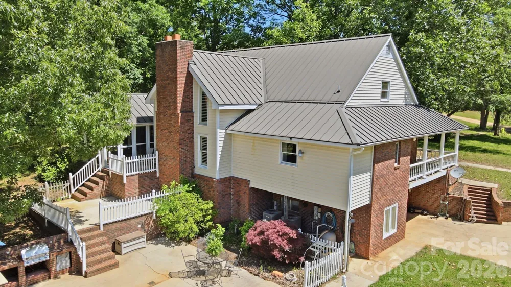 846 Windy Oaks Way Van Wyck, SC 29720