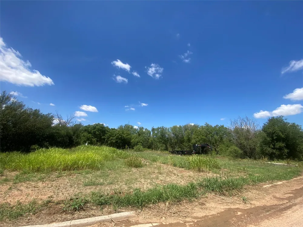 912 Taylor Avenue Rule, TX 79547