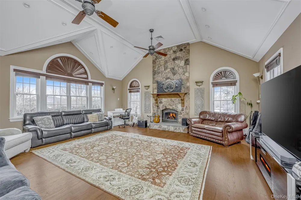 2 Garnett Hill Road Chester, NY 10918