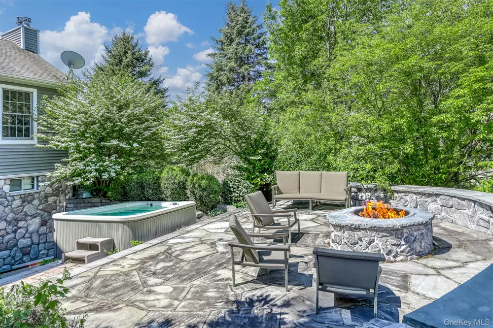 2 Garnett Hill Road Chester, NY 10918