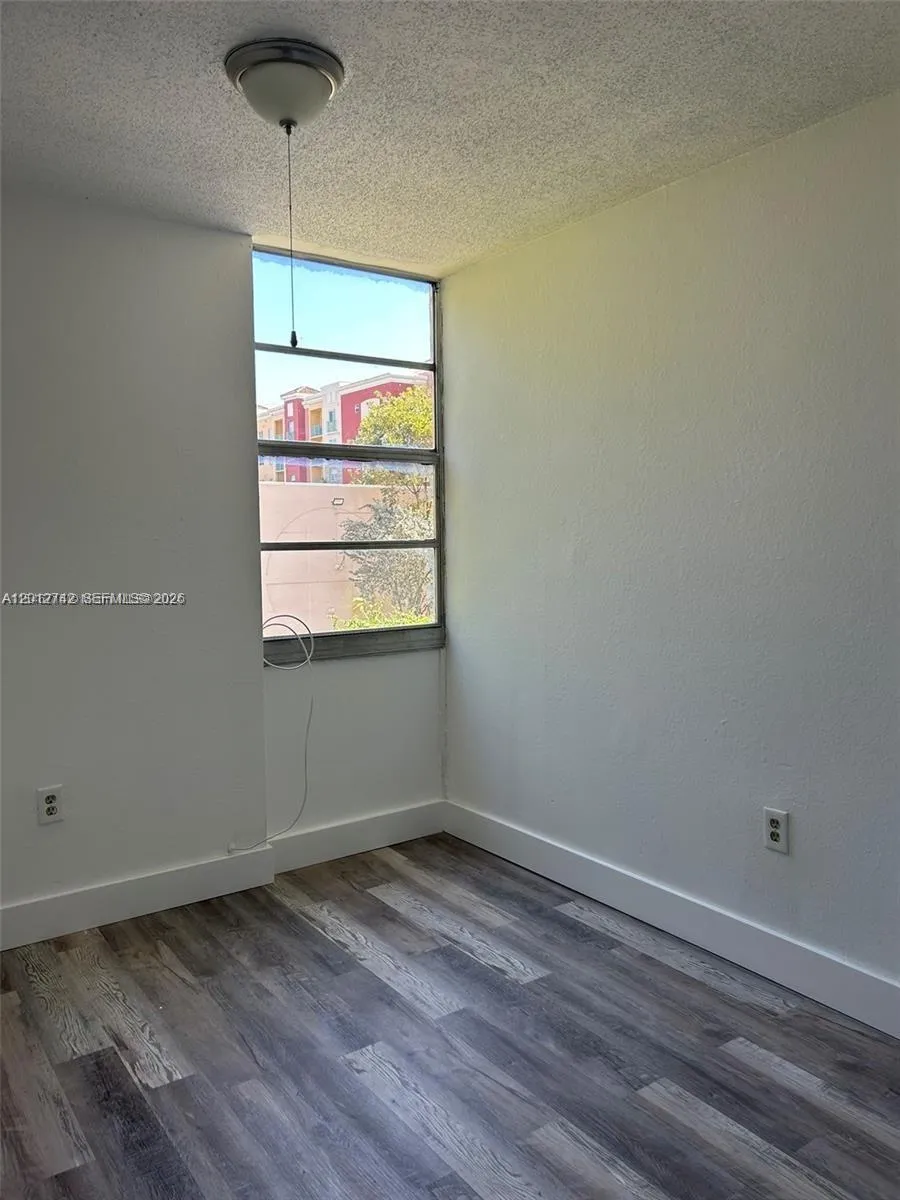 6133 SW 69th St #38 South Miami, FL 33143