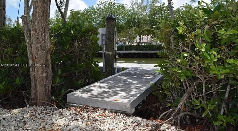 100 Morr Ln C13 Key Largo, FL 33037