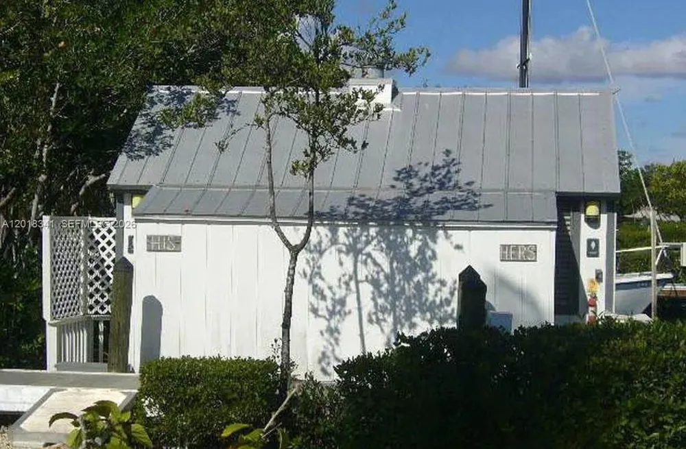 100 Morr Ln C13 Key Largo, FL 33037
