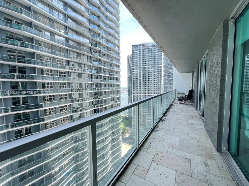 55 SE 6th St #3305 Miami, FL 33131