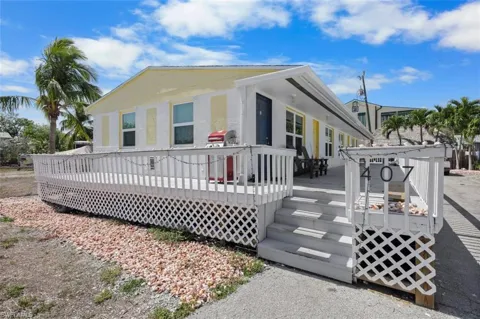 407 Mango Avenue #1