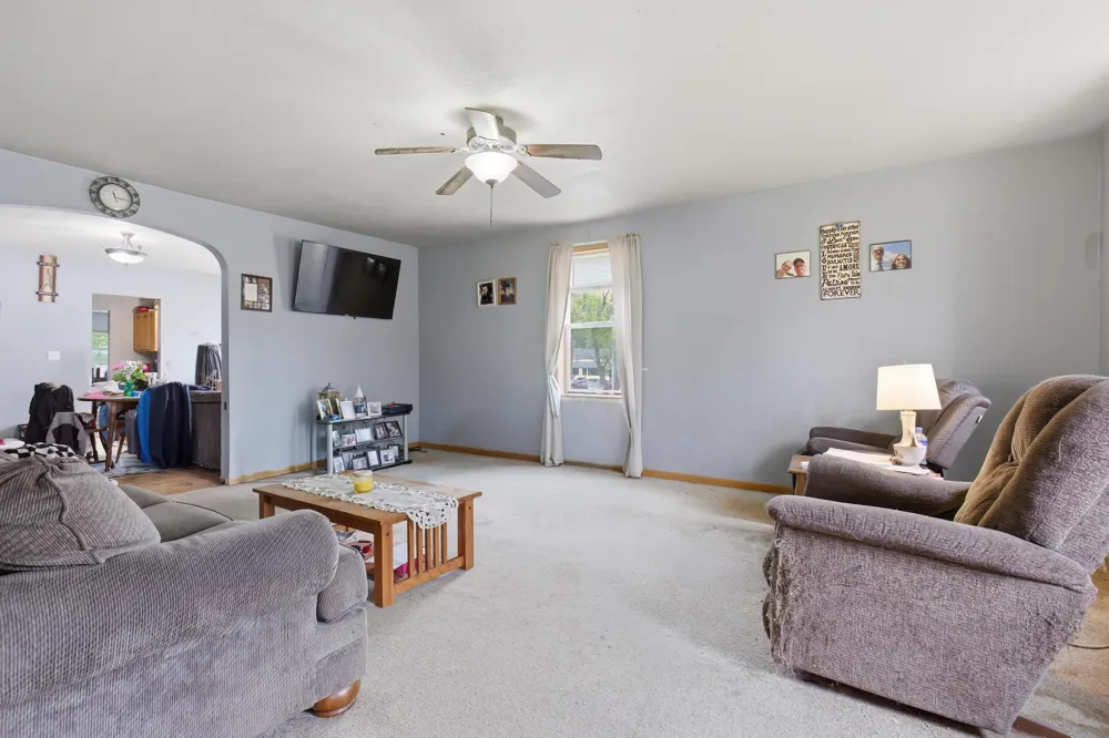 52 W Chicago Street Quincy Village, MI 49082