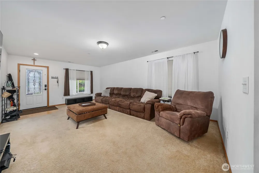 1926 Homan Avenue Dupont, WA 98327