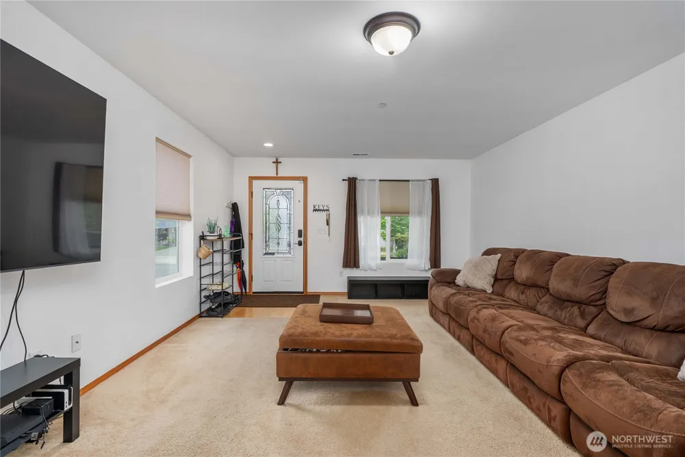 1926 Homan Avenue Dupont, WA 98327