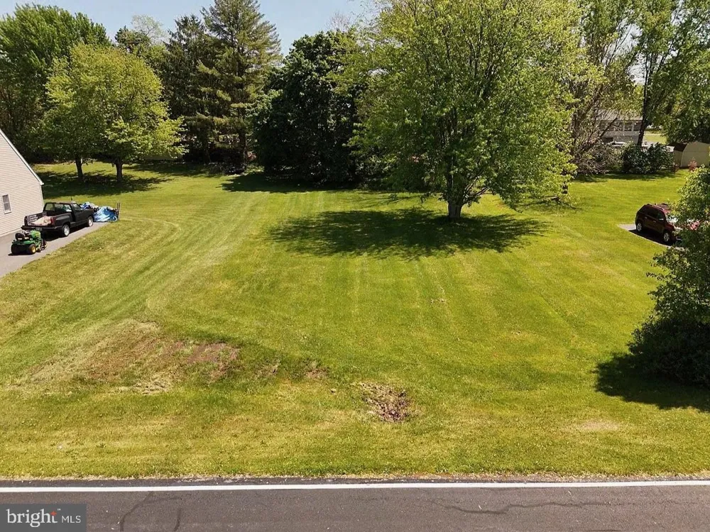 663 CURTIS DRIVE Gettysburg, PA 17325