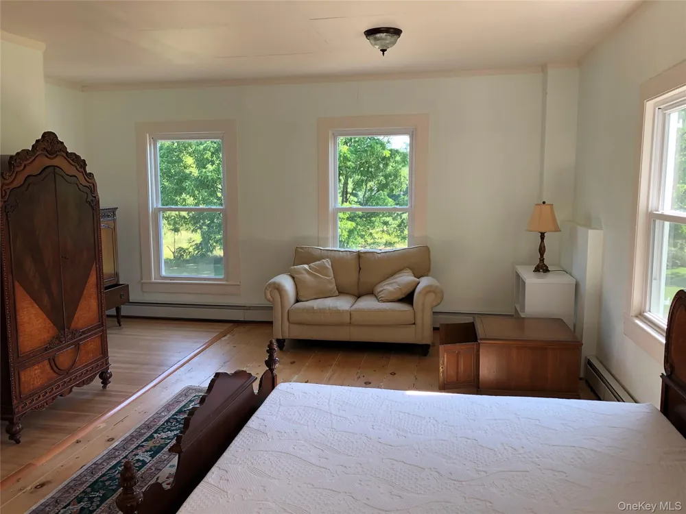 181 Huguenot Street New Paltz, NY 12561