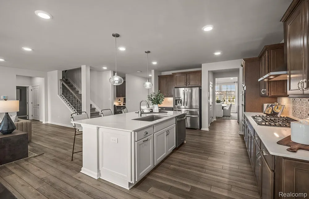 676 Gretchen Lane Saline City, MI 48176