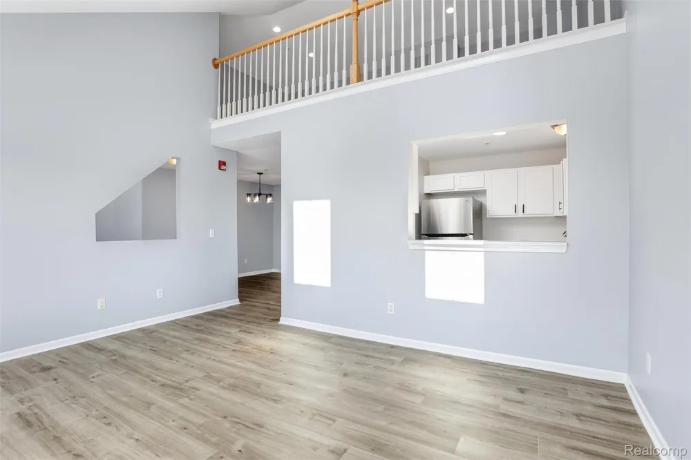 1111 BEAVER Run Troy City, MI 48083