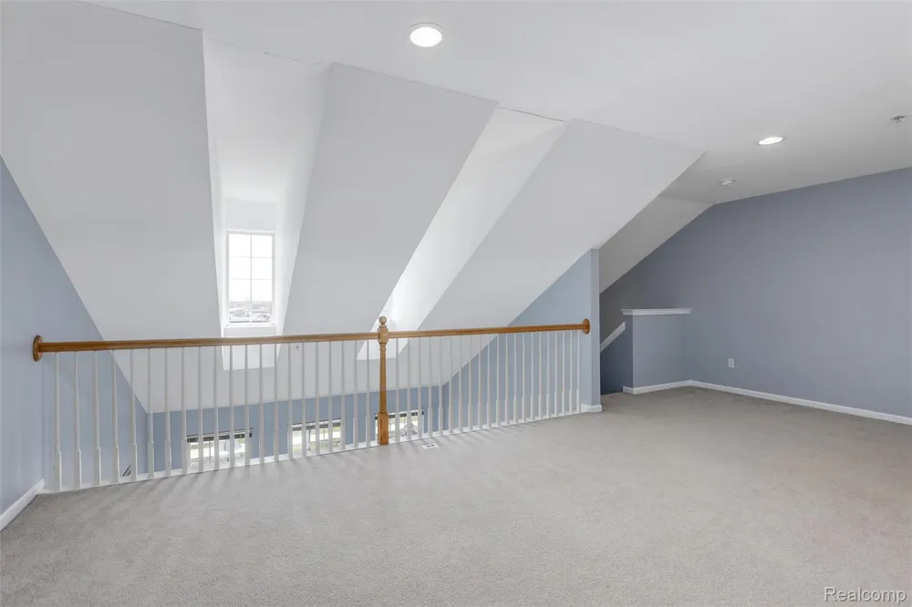 1111 BEAVER Run Troy City, MI 48083