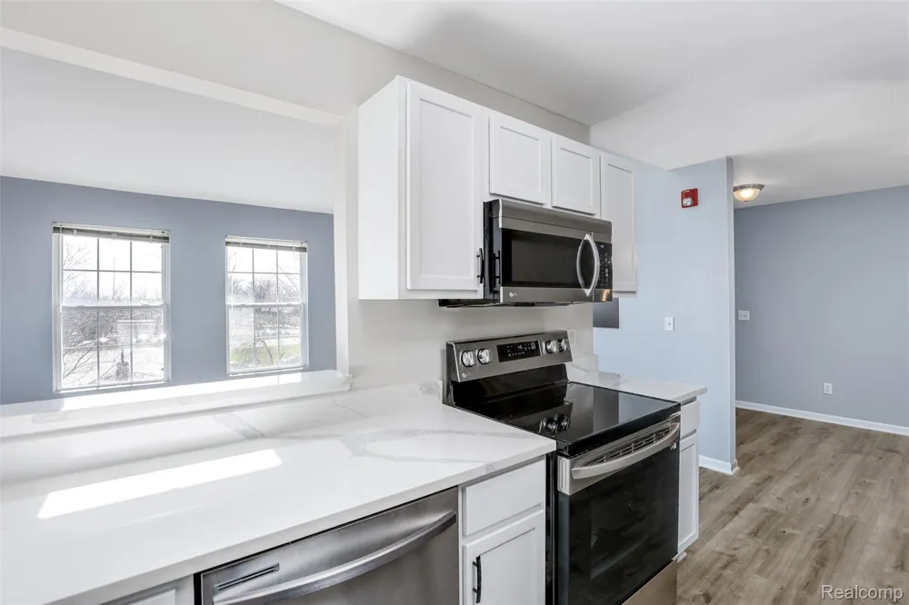 1111 BEAVER Run Troy City, MI 48083