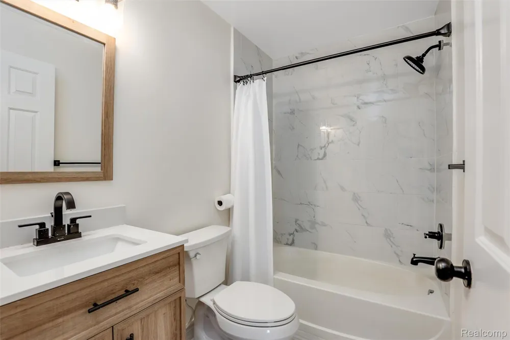 1111 BEAVER Run Troy City, MI 48083