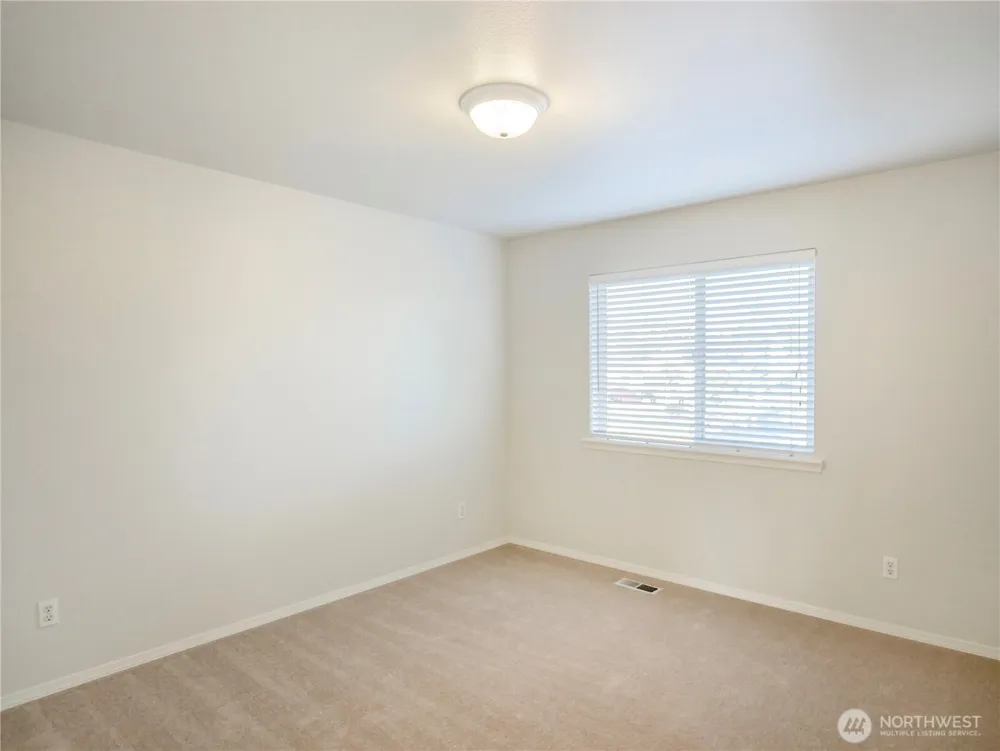 1818 Beacon Court NE Tacoma, WA 98422