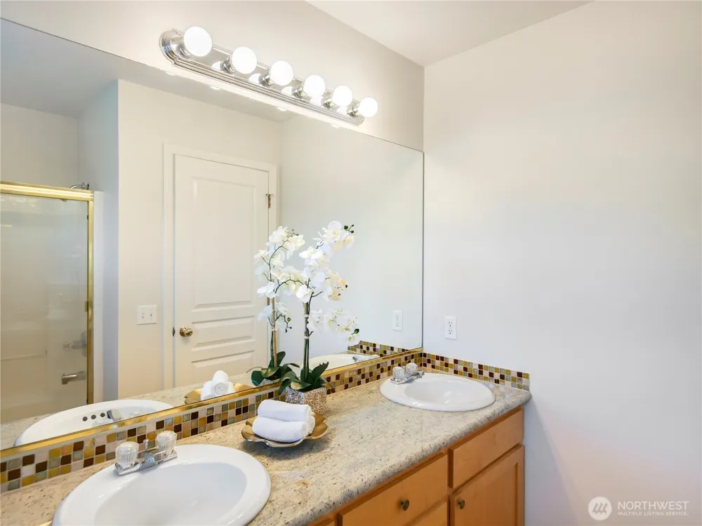 1818 Beacon Court NE Tacoma, WA 98422