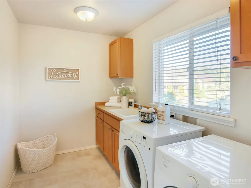 1818 Beacon Court NE Tacoma, WA 98422