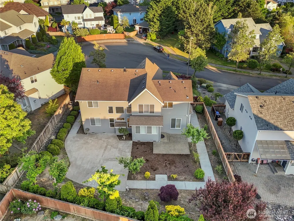1818 Beacon Court NE Tacoma, WA 98422