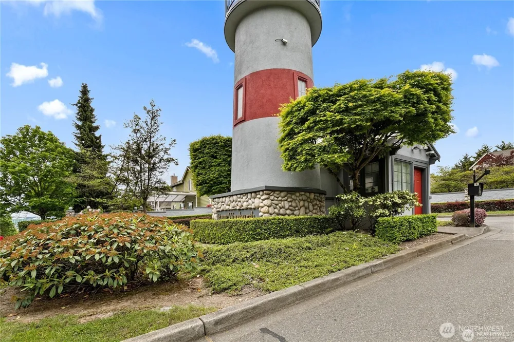 1818 Beacon Court NE Tacoma, WA 98422