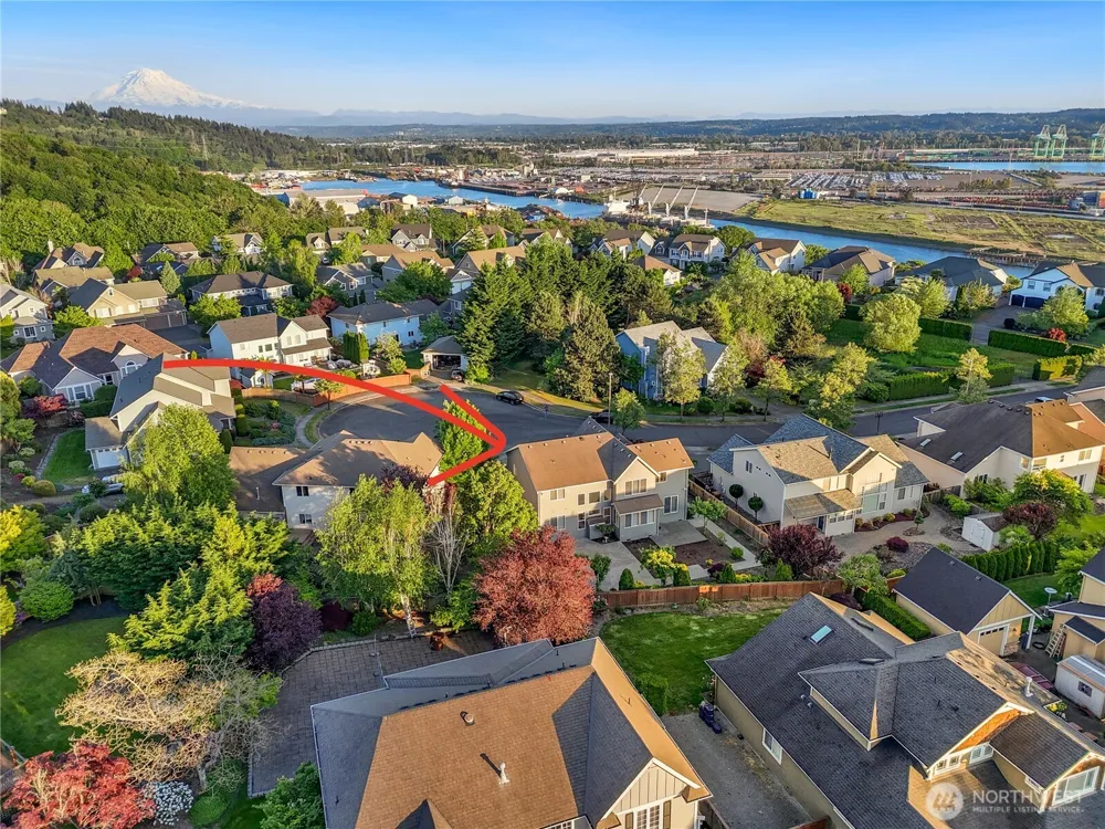 1818 Beacon Court NE Tacoma, WA 98422