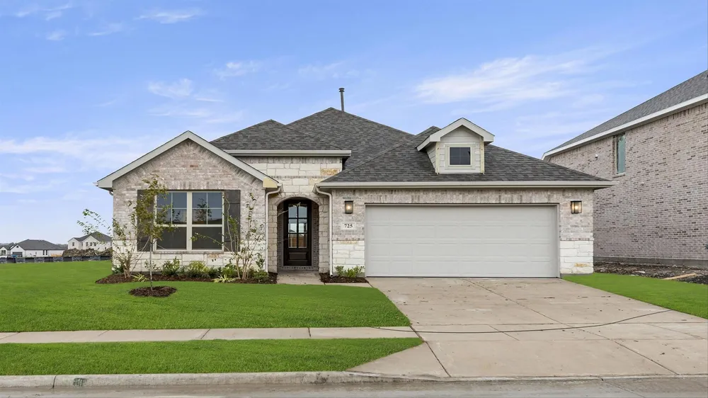 748 Grand Dale Drive Lavon, TX 75166