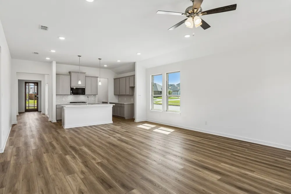 748 Grand Dale Drive Lavon, TX 75166