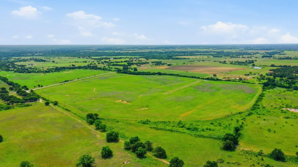 Cr 495 De Leon, TX 76444