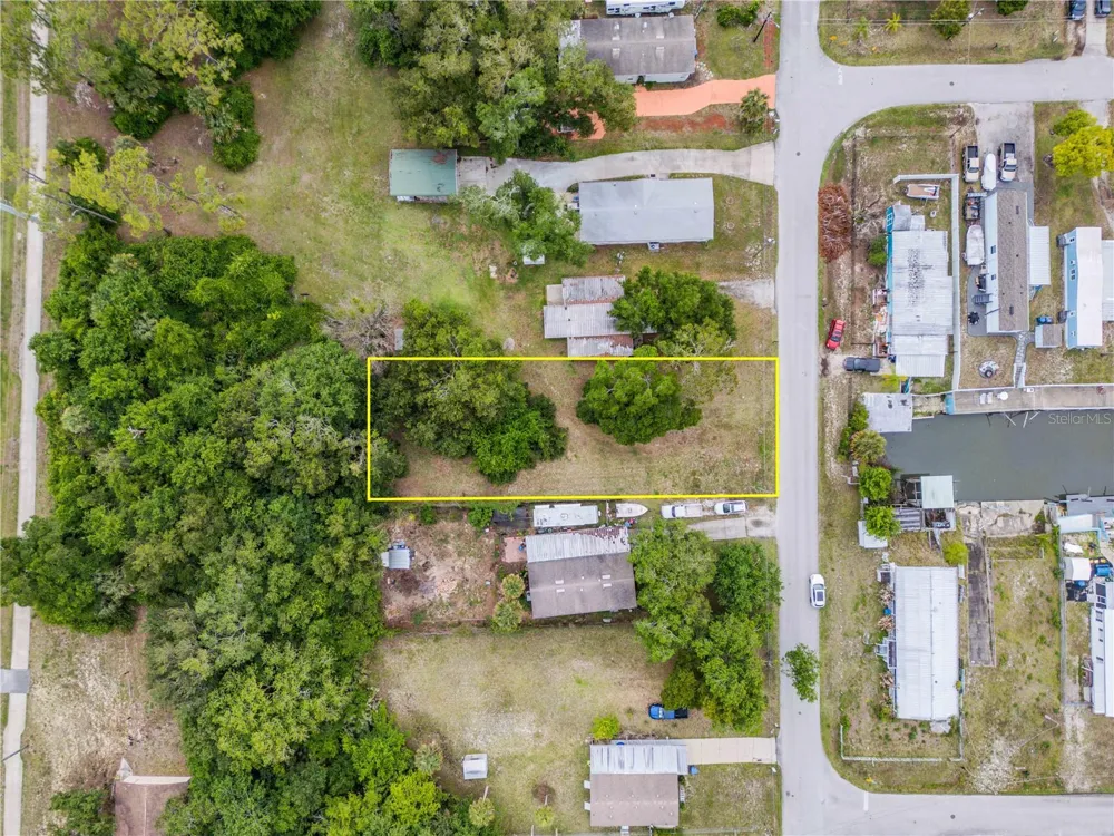 NELLIE STREET Edgewater, FL 32141