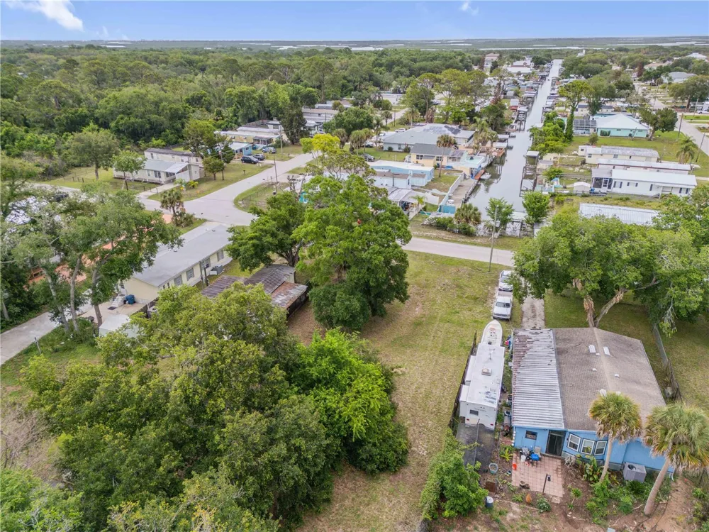 NELLIE STREET Edgewater, FL 32141