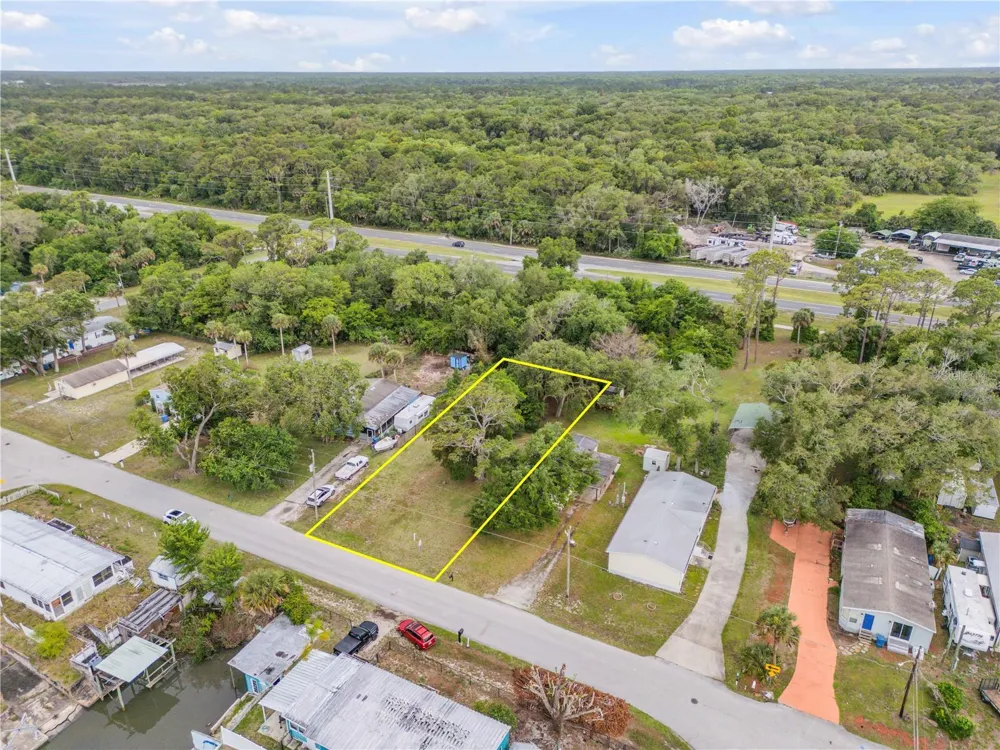 NELLIE STREET Edgewater, FL 32141