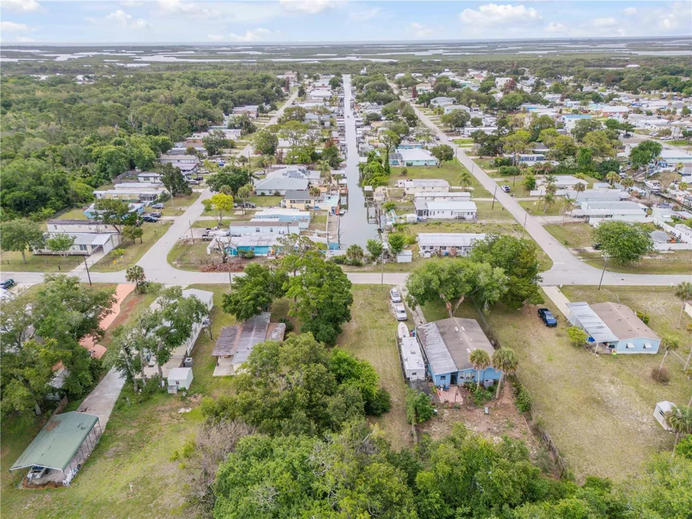 NELLIE STREET Edgewater, FL 32141