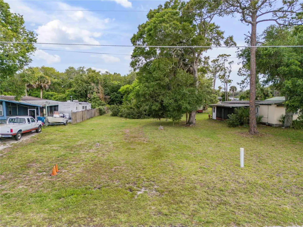 NELLIE STREET Edgewater, FL 32141
