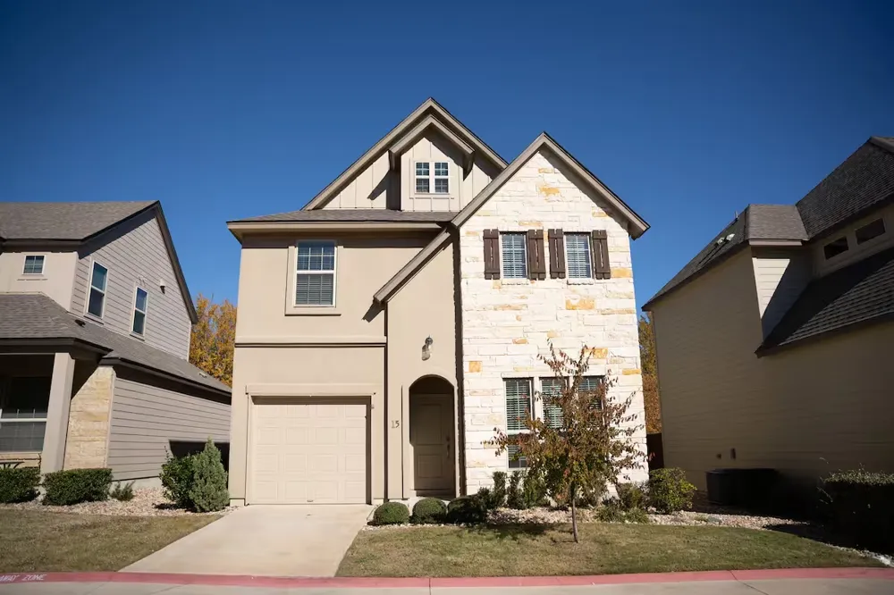13501 Metric Boulevard #15 Austin, TX 78727