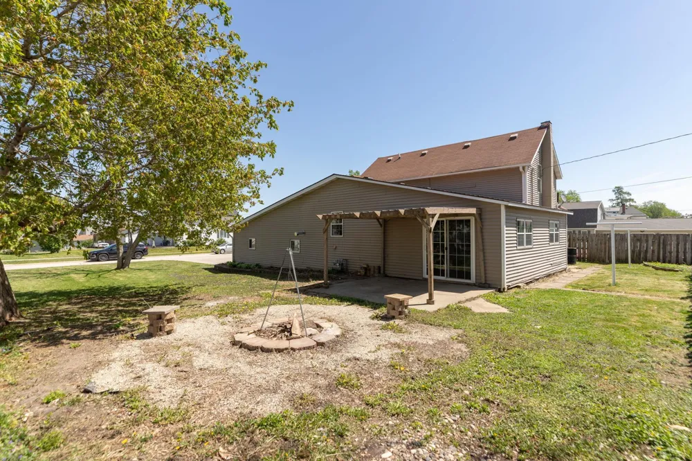 311 Center Avenue S Eyota, MN 55934