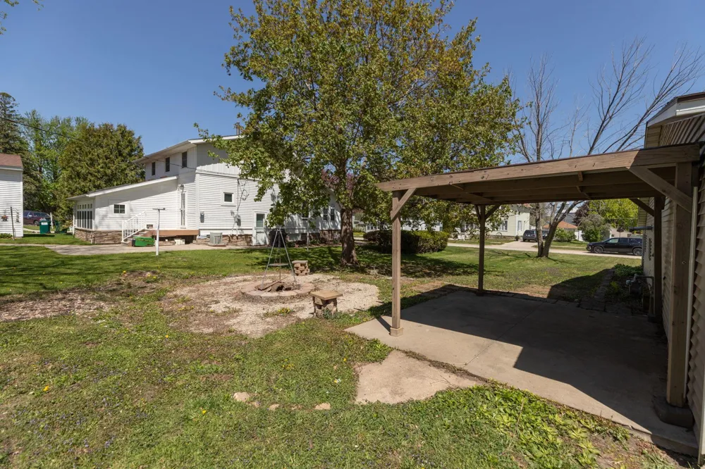 311 Center Avenue S Eyota, MN 55934