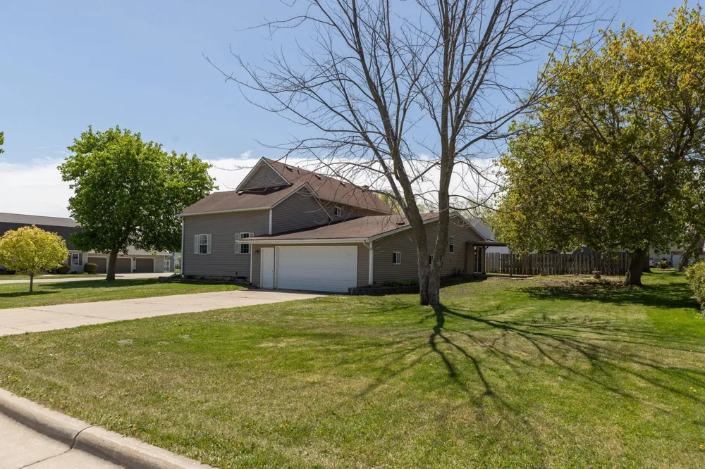 311 Center Avenue S Eyota, MN 55934