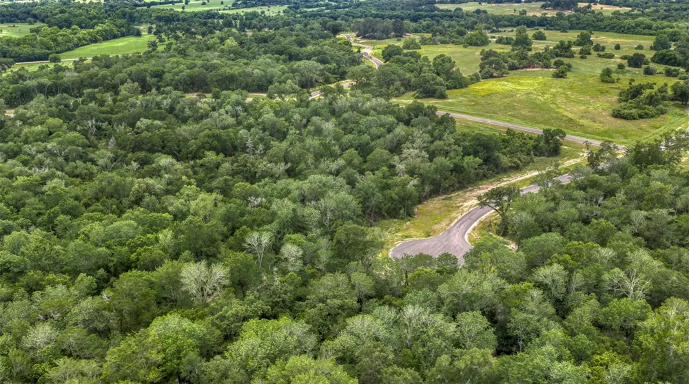 2 Millwood Trail Brenham, TX 77833