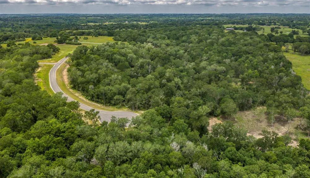 2 Millwood Trail Brenham, TX 77833