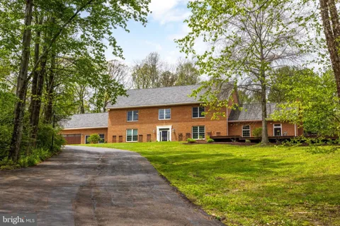 16 KILE DRIVE